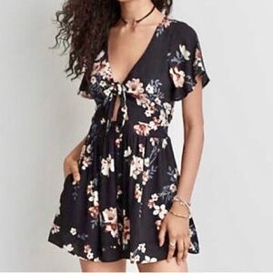 American Eagle Outfitters Black Floral Tie Front Cutout Romper, Size X-Small